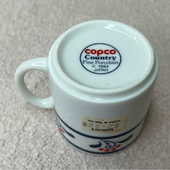 NEW Vintage Copco Fine Porcelain Espresso Mug/Saucer Set of 4-White/Blue/Red-82 - Picture 7 of 10